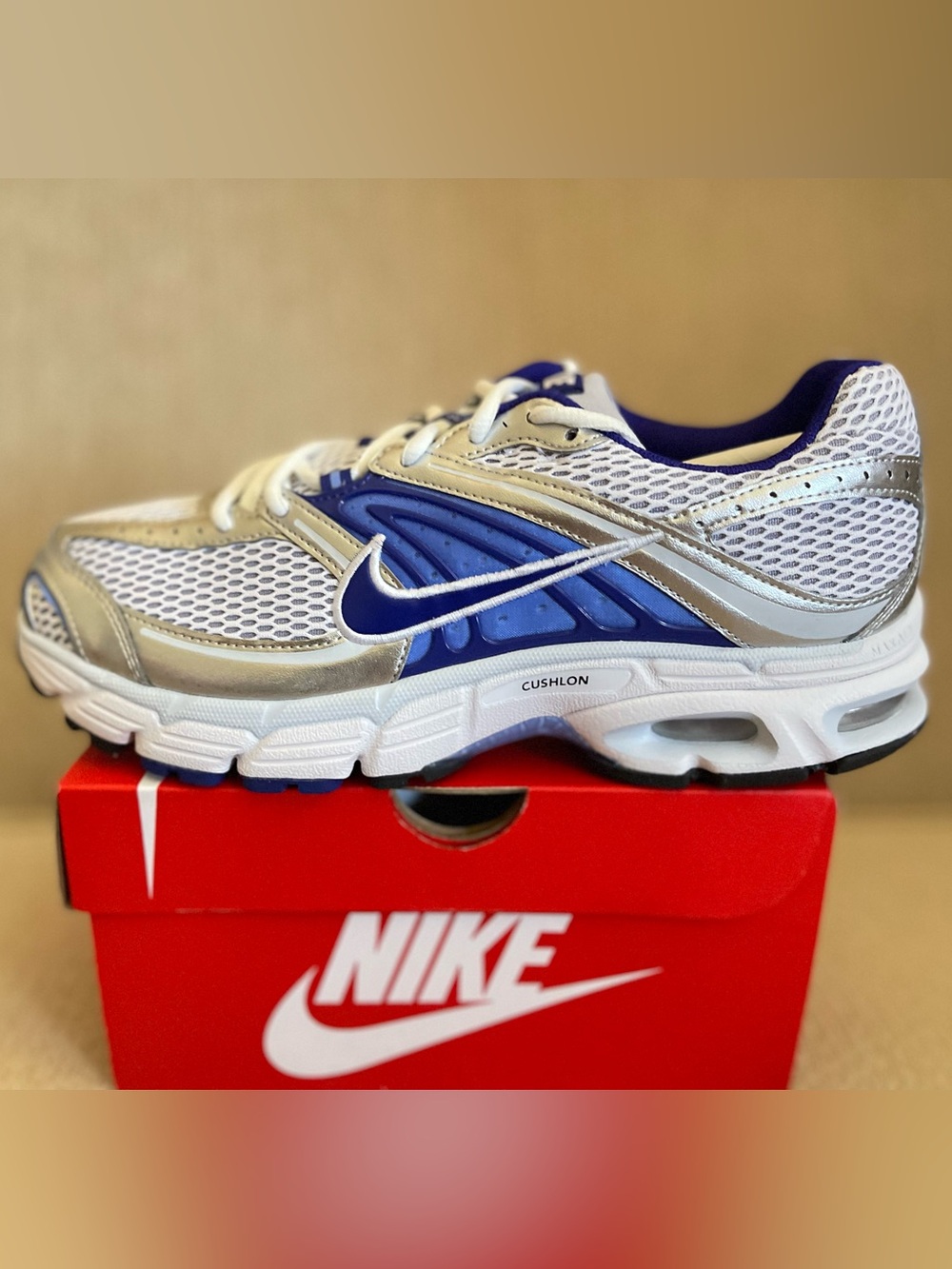 Size 10 - Nike Air Max Moto 2K White Wolf Grey IO9279-101 Men’s BRAND NEW
